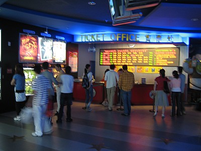 映画は字幕派？吹替え派？？