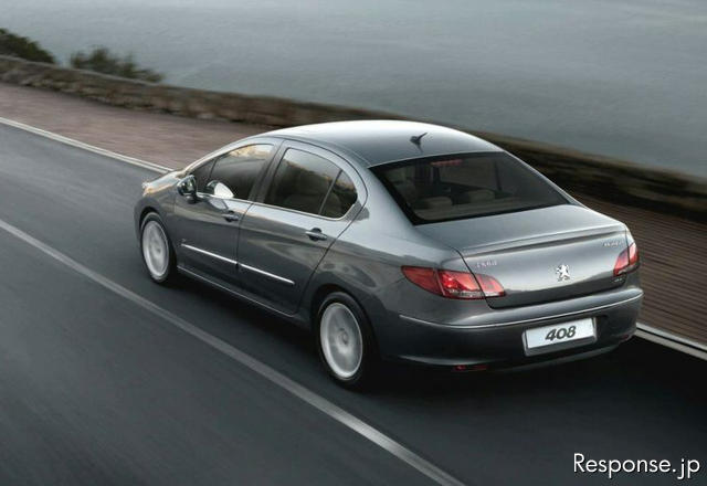 PEUGEOT408ってどんなの？！