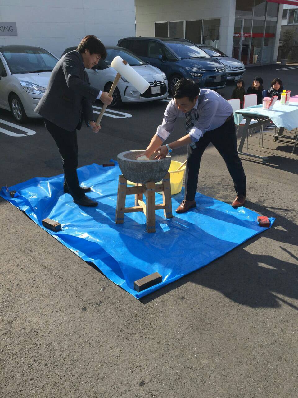 【毎年恒例のお餅つきイベント】