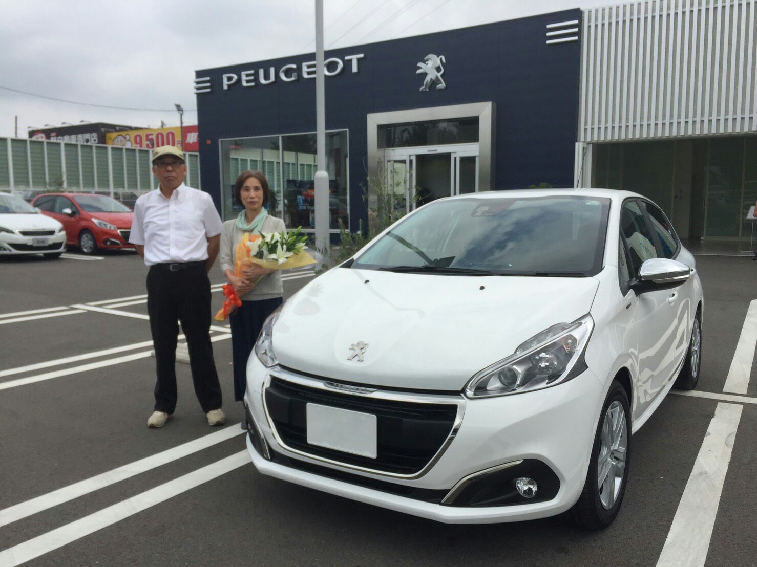 208Style Plusご納車させて頂きました。