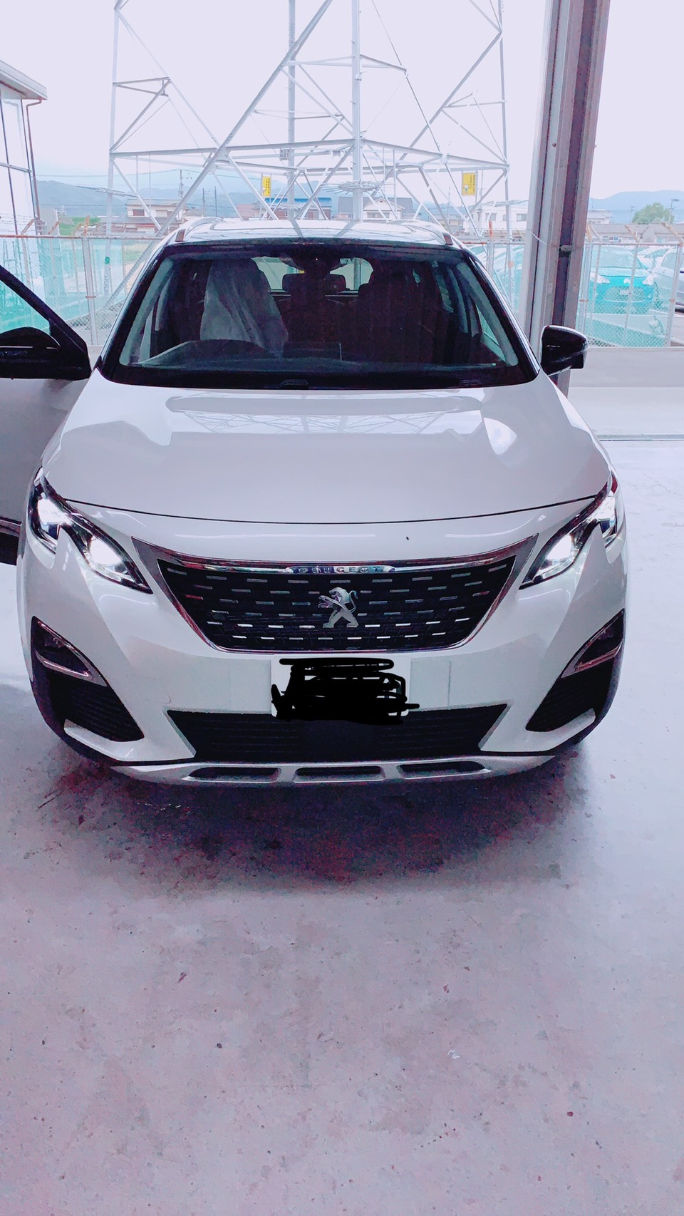 エミフル