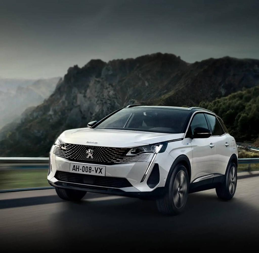 「NEW  PEUGEOT  3008  HYBRID4デビューフェア」開催中です！