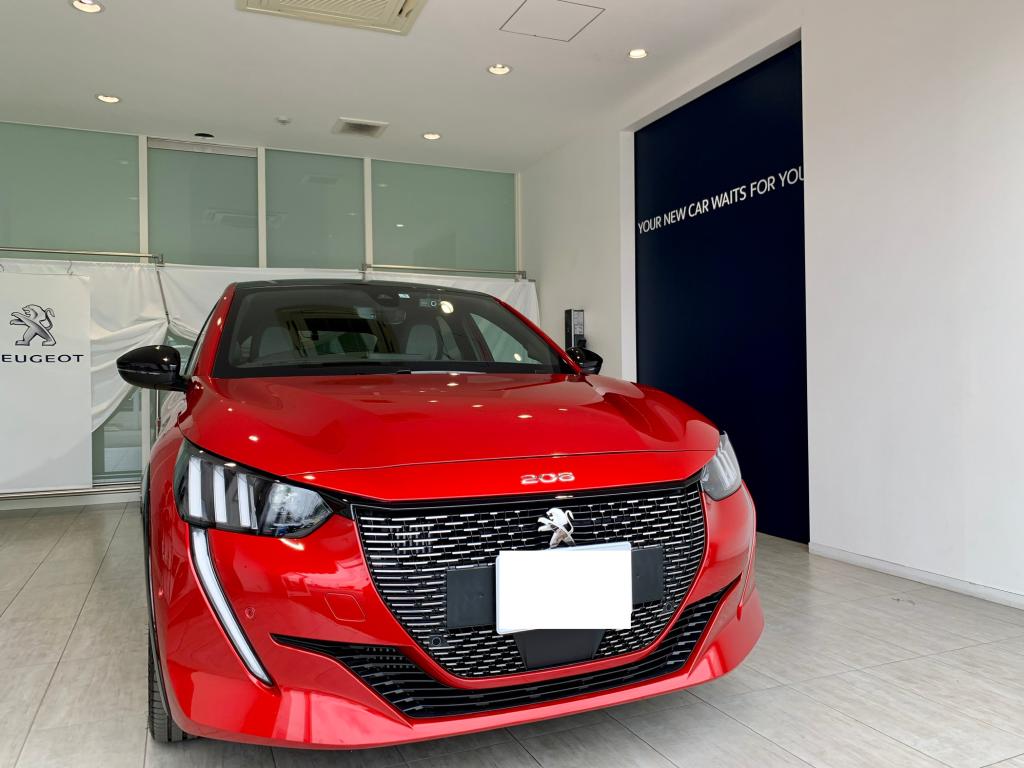 208GTご納車させて頂きました♪