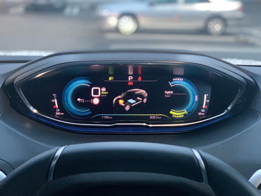 HYBRIDな日常はいかがですか？