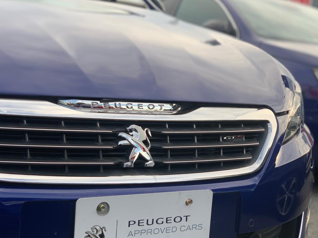 プジョーアプルーブドカー