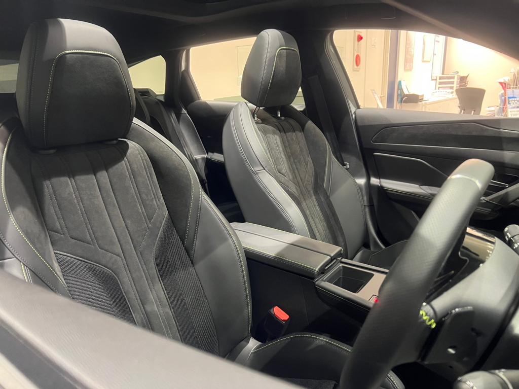展示車を入れ替えいたしました